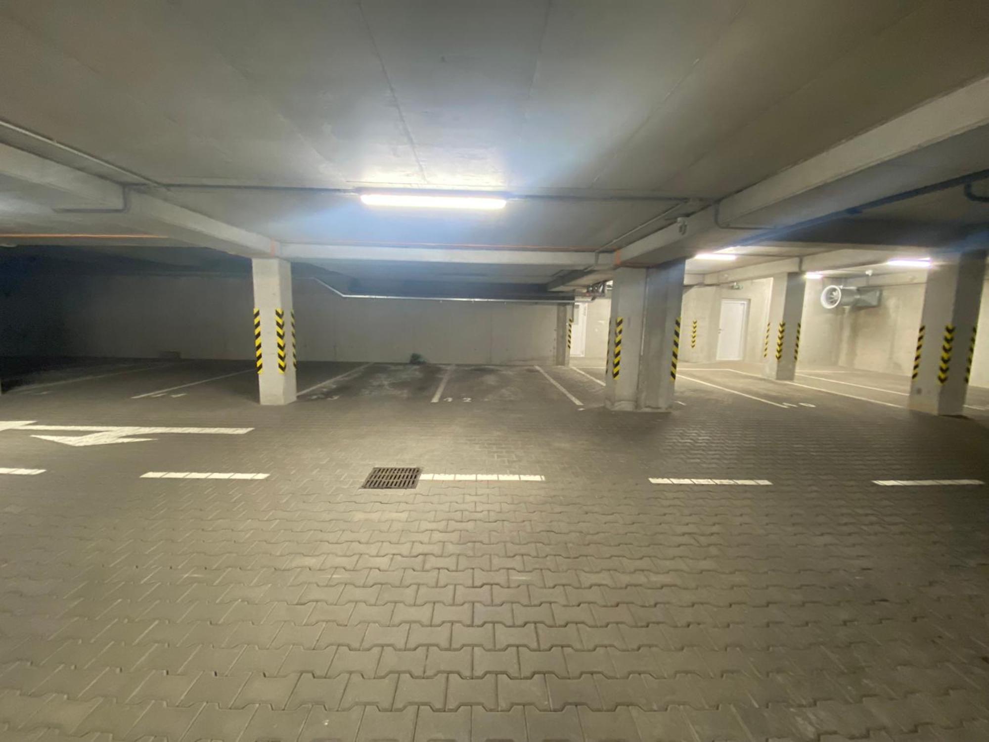 Apartment Mala Praha & Parking In The Garage Zsolna Kültér fotó